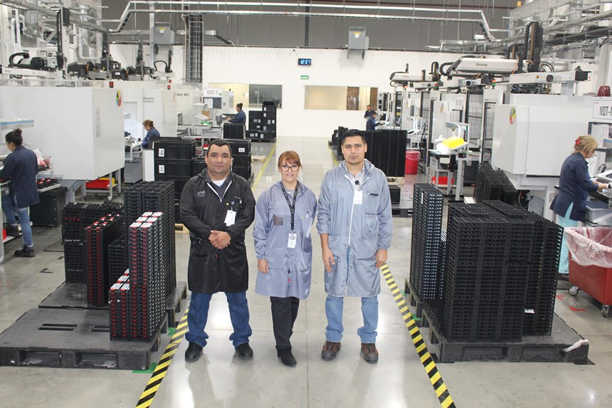 En el área técnica y de preproducción de Phe México trabajan Enrique Rangel, Ivonne Rodríguez y Jesús Ávila.