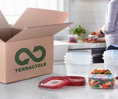 Rubbermaid y TerraCycle se asocian en programa de reciclaje de contenedores de plástico y vidrio. Foto: Rubbermaid.