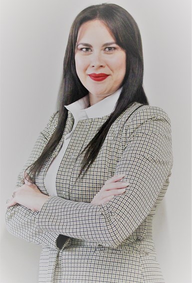 Lic. Mayra Hernández N., directora de asuntos gubernamentales y regulatorios de ECOCE.