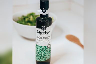 Botella de 500 ml para la marca de aceite de oliva Morixe, diseñada a medida por Amcor.