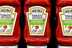 Kraft Heinz tiene la intención de establecer un objetivo de reducción sustancial de los envases de plástico virgen a finales de este año o en el primer trimestre de 2023.