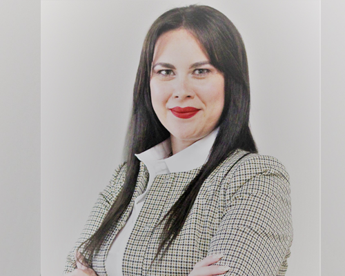 Mayra Hernández, directora de asuntos gubernamentales y regulatorios de ECOCE.