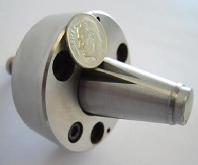 Los mini-núcleos plegables proporcionan muchas de las ventajas de núcleos plegables para piezas tan pequeñas como 10,8 mm de diámetro.