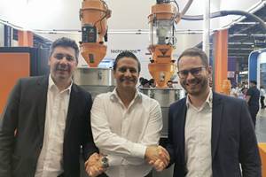 Michael Rentschler, director de ventas de Koch para México; Alex Koch, managing director de Koch Technik, y Armando Feregrino, director de Gitamsa.