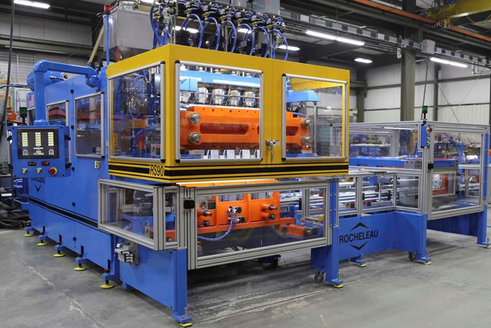Rocheleau presenta la máquina sopladora RS-90 en NPE2024: innovación en la producción de envases soplados de gran volumen.