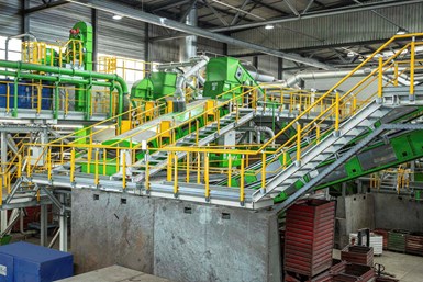 Stadler concluyó la construcción de la mayor planta de clasificación de residuos electrónicos en Suiza.
