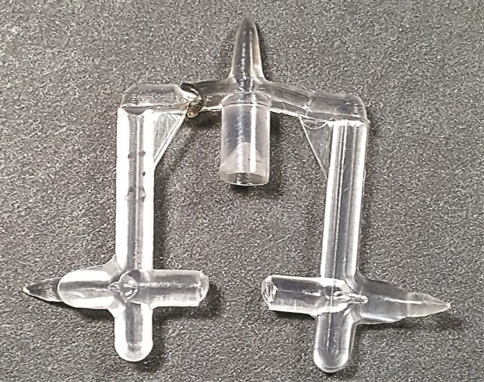 sprue puller with centering pin