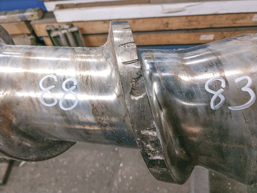plastics extrusion screw weld failure