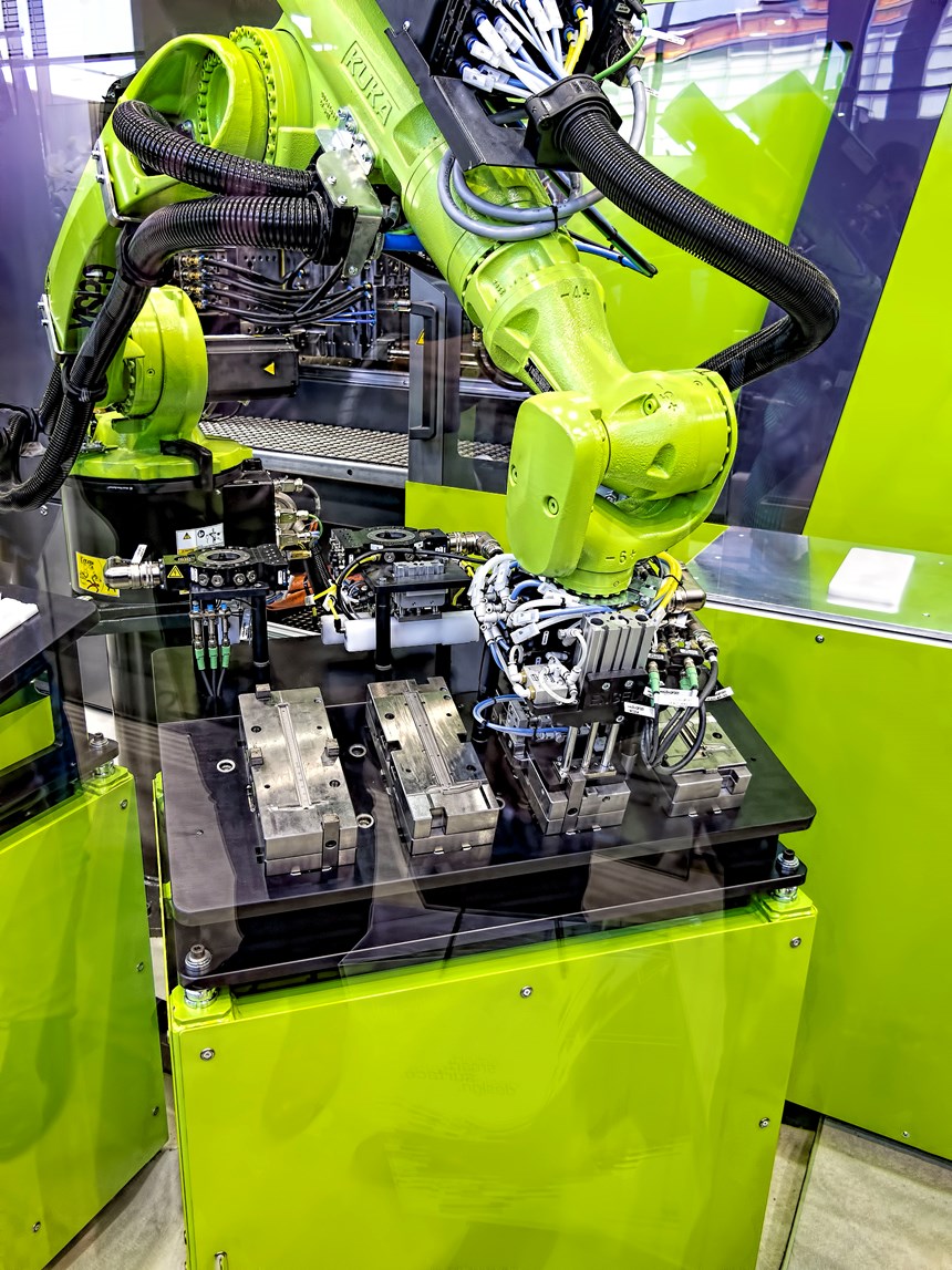Engel showed automated changeover of mold inserts and robot EOAT. 