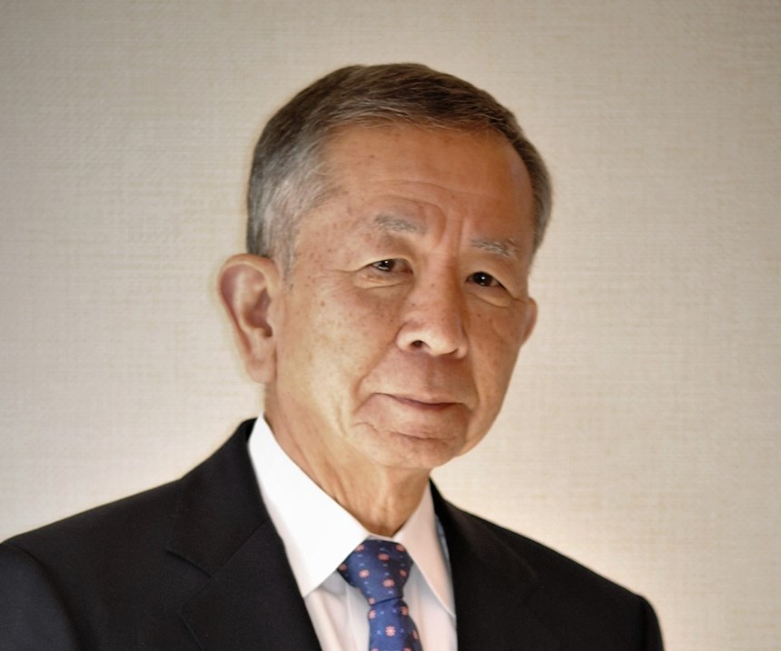 Hideo Tanaka helped lift Toshiba Machine Co. in the plastics machinery industry.
