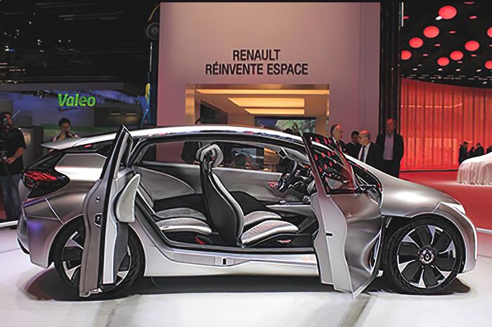Door panels for Renault’s popular Megane Coupe were selected for the lightweighting trial.