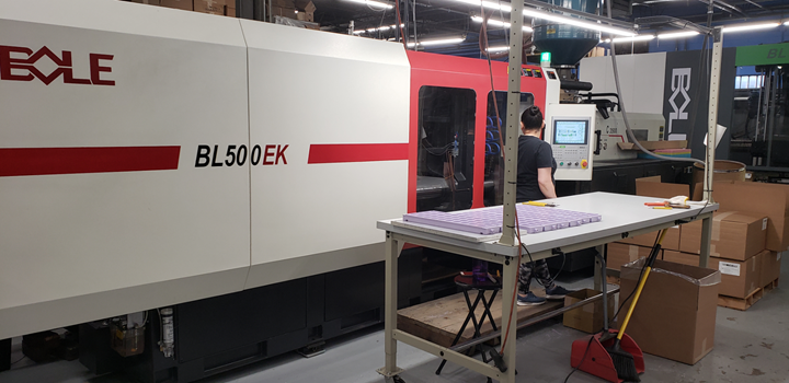 Bole 500 ton EK injection molding machine