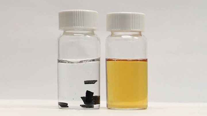 Two vials of solution containing PDK, one is dissolved. 