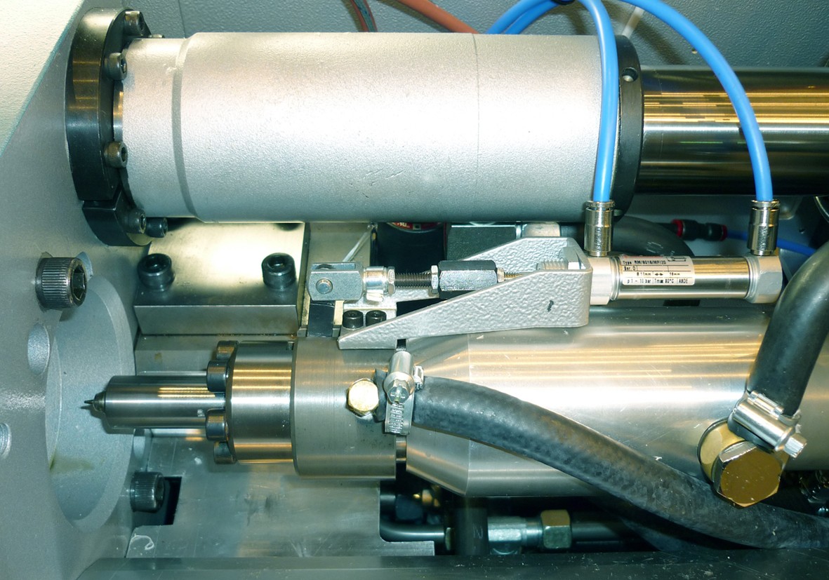 Jlr Injection Machines LSR Machine and Injection Unit Designed for Low-Shot Volumes | Plastics ...