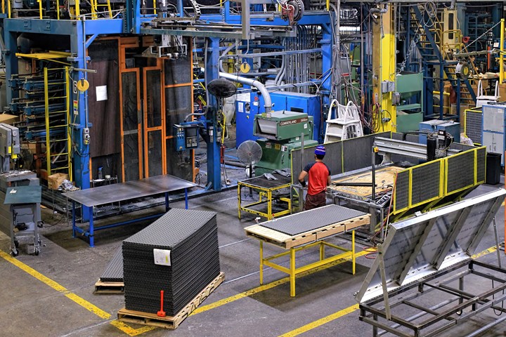 Confer relies on its accumulated “tribal knowledge” of large-parts blow molding (like the hot-tub cabinet panels shown here) and the dedication of dozens of employees who have been with the company for 20 years or more.