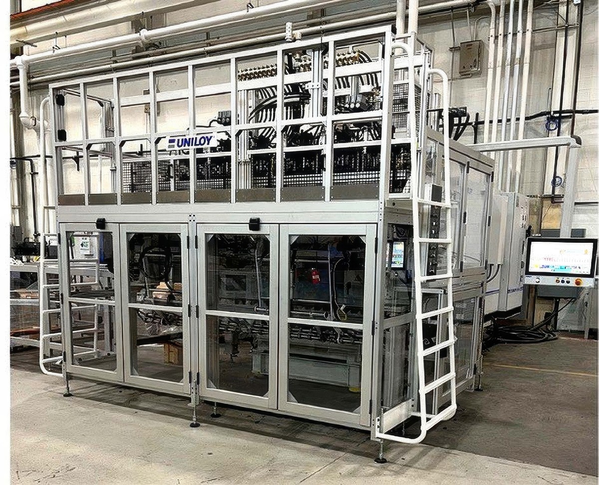 Net Molder ‘Largest Ever’ In-Line Reciprocating-Screw Blow Molder | Plastics ...
