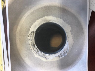 Photo of a cracked bonnet valve backseat