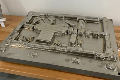 semiconductor manufacturing trays made through additive manufacturing 