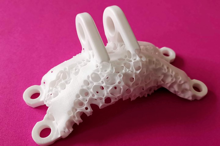 3D printed bracket designed with Spherene
