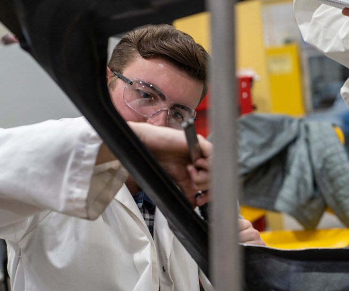 researchers work on composite liftgate 
