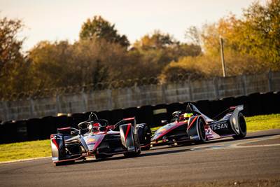 DuPont, Nissan e.dams Formula E team partner for advanced automotive electrification
