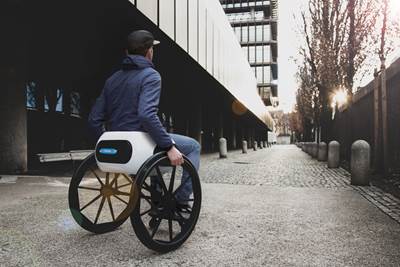 Portable, lightweight active wheelchair design eases travel accessibility