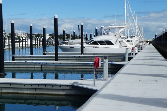Walers and Thru-Rods Make Use of New Materials in Dock Construction