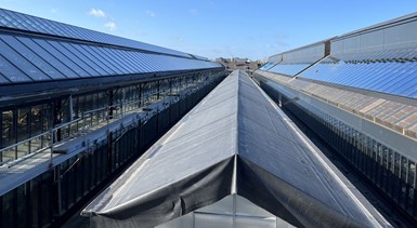 completed roof of Van Gendt Hallen using Duplicor composite panels