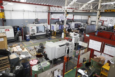 Al comienzo de sus actividades MITSA compraba máquinas CNC nuevas y usadas, de diferentes marcas y distintas formas de programación