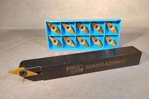 Somma的Max-Bar Mini-Shank工具架用于CNC Swiss类型