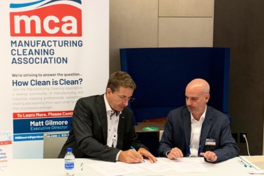 FiT执行董事格哈德•科布伦泽(Gerhard Koblenzer)与MCA执行董事马特•吉尔摩(Matt Gilmore)签署了合作协议。