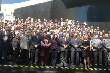 Representantes del gobierno, iniciativa privada y sociedad civil se sumaron a la firma del Acuerdo Nacional para la Nueva Economía del Plástico en México. 
