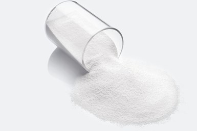 Baeropol RST, de Baerlocher, es una mezcla de aditivo. En la imagen se muestra en su forma granulada (un tamaño parecido a los granos de azúcar.