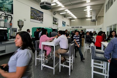 El Showroom del Centro Técnico de Arburg en Querétaro mostró la tecnología más avanzada de la marca.