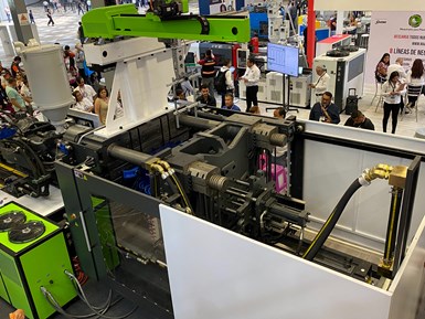 A&G Plastic Machinery mostró a los asistentes de Expo Plásticos 2023 novedades tecnológicas para la inyección de plásticos de la reconocida marca de inyectoras Yizumi.