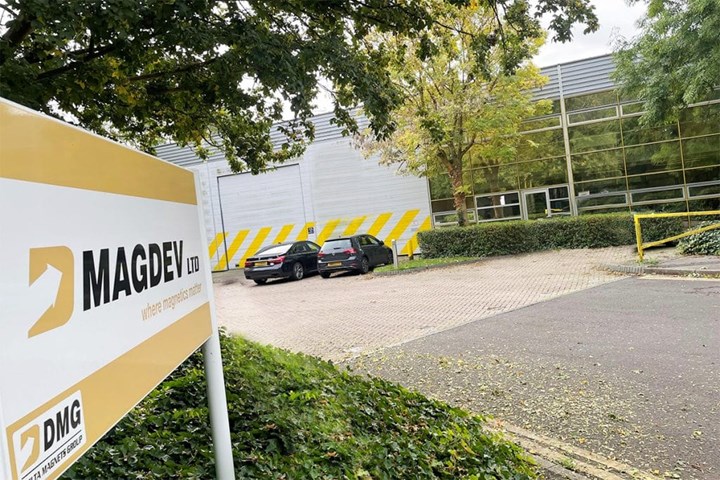Bunting Buys U.K. Magnet Company