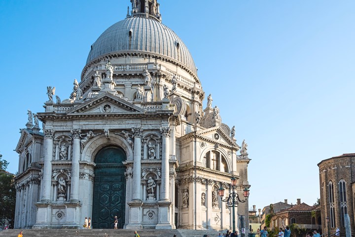 The 17th century church of Santa Maria della Salute in Venice is built atop more than a million wooden pilings driven into the mud beneath. Can a nationwide plastics recycling infrastructure stand on a myriad of individual programs, or does it need a more comprehensive model? (Photo: Matt Naitove)