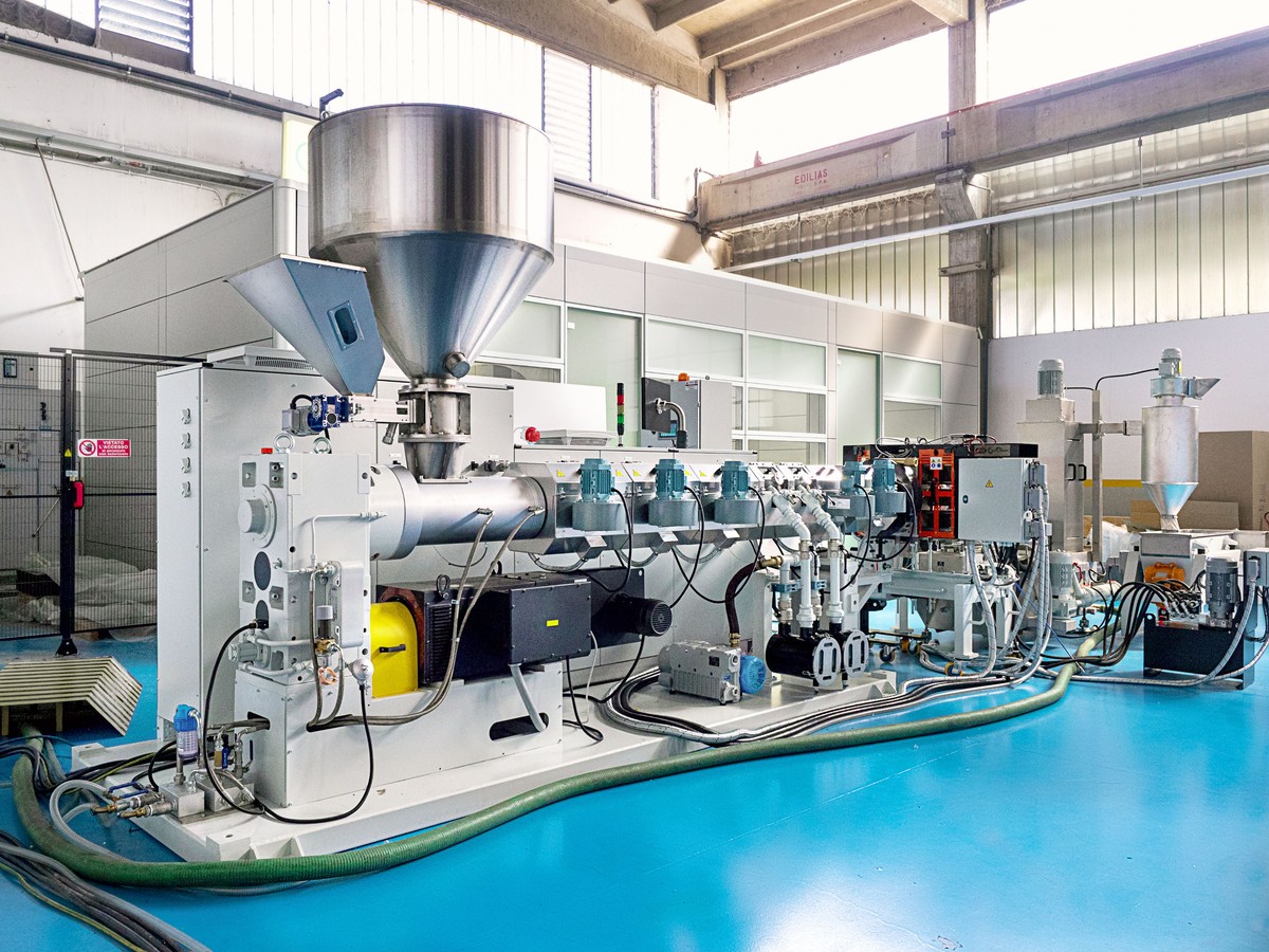 Recycle Injection Product Recycling Extruder Can Handle Highly Contaminated Materials | Plastics ...
