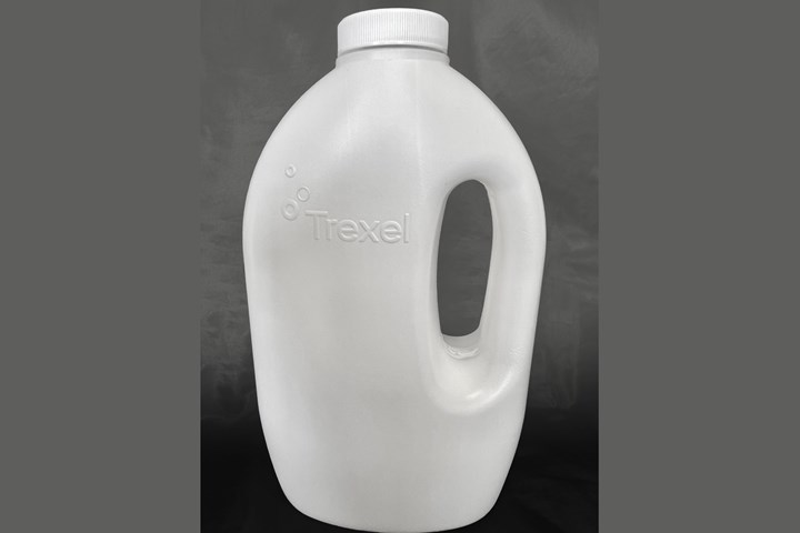 Multilayer extrusion blow molded bottle produced with Trexel’s MuCell physical foaming process.