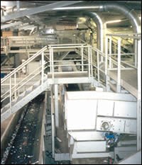 Fast-moving conveyors 
